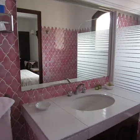 Hotel Belle Vue 3*
