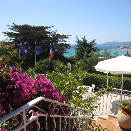 Hotel Belle Vue 3*